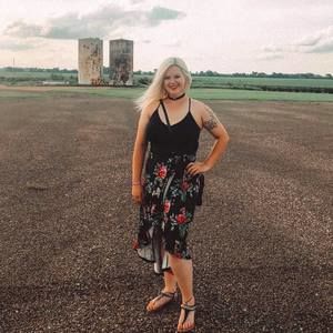 Meet your Posher, Nikki